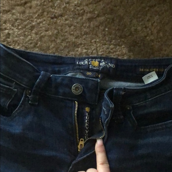 Dark wash lucky brand skinny jeans - Picture 2 of 5